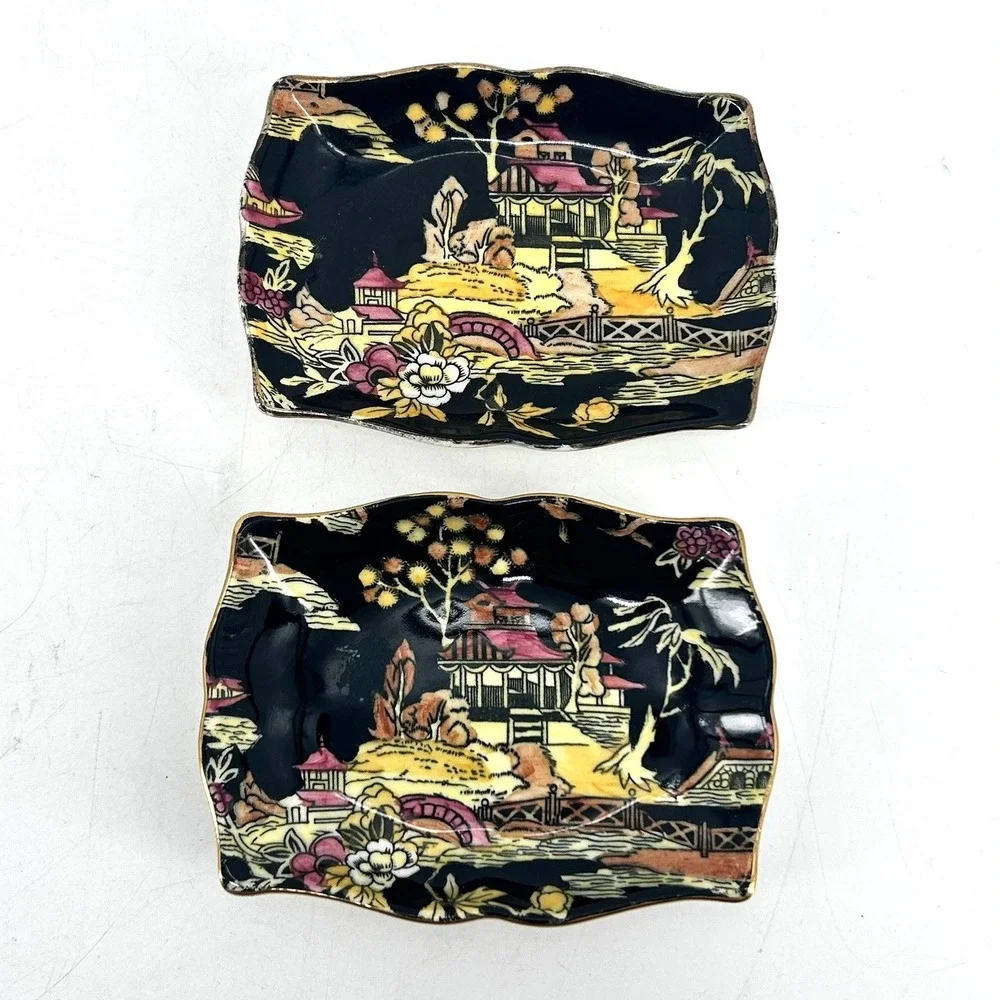 Royal Winton Grimwades Pekin Pin Tray Trinket Dish Set Black Gold Set of 2 VTG